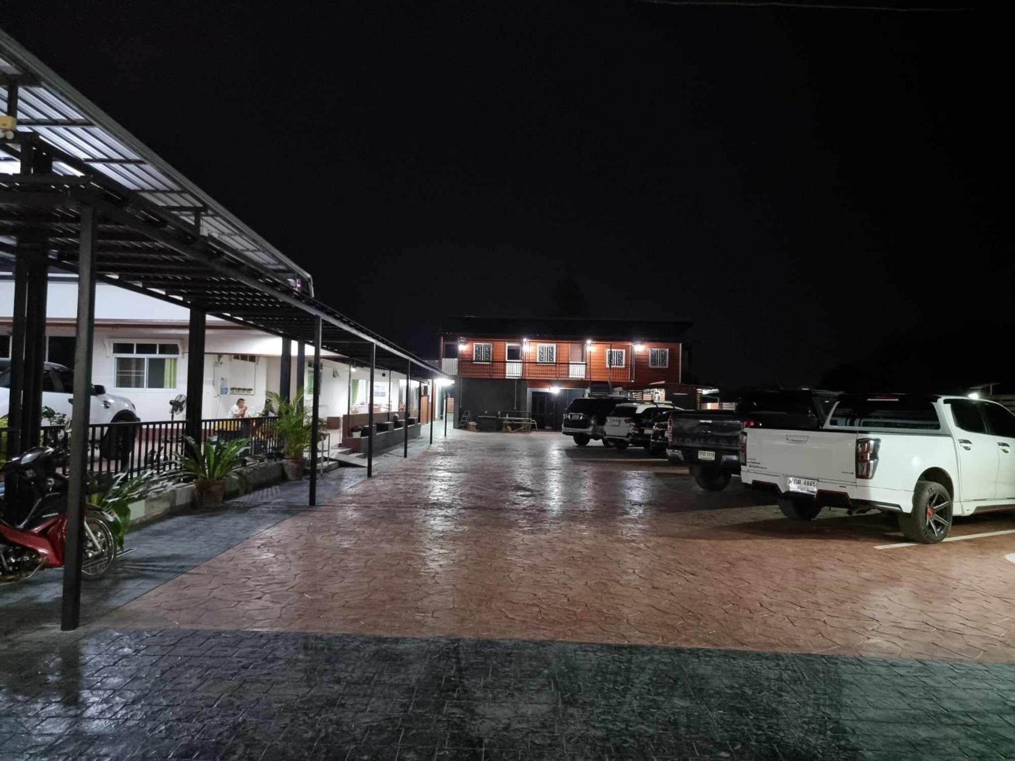 Baan Sabaijai Resort That Phanom エクステリア 写真