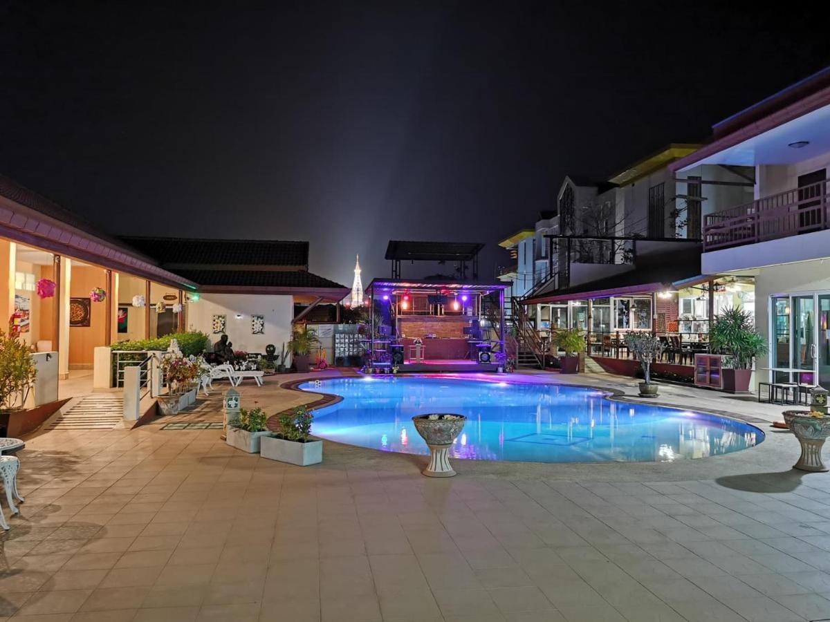 Baan Sabaijai Resort That Phanom エクステリア 写真